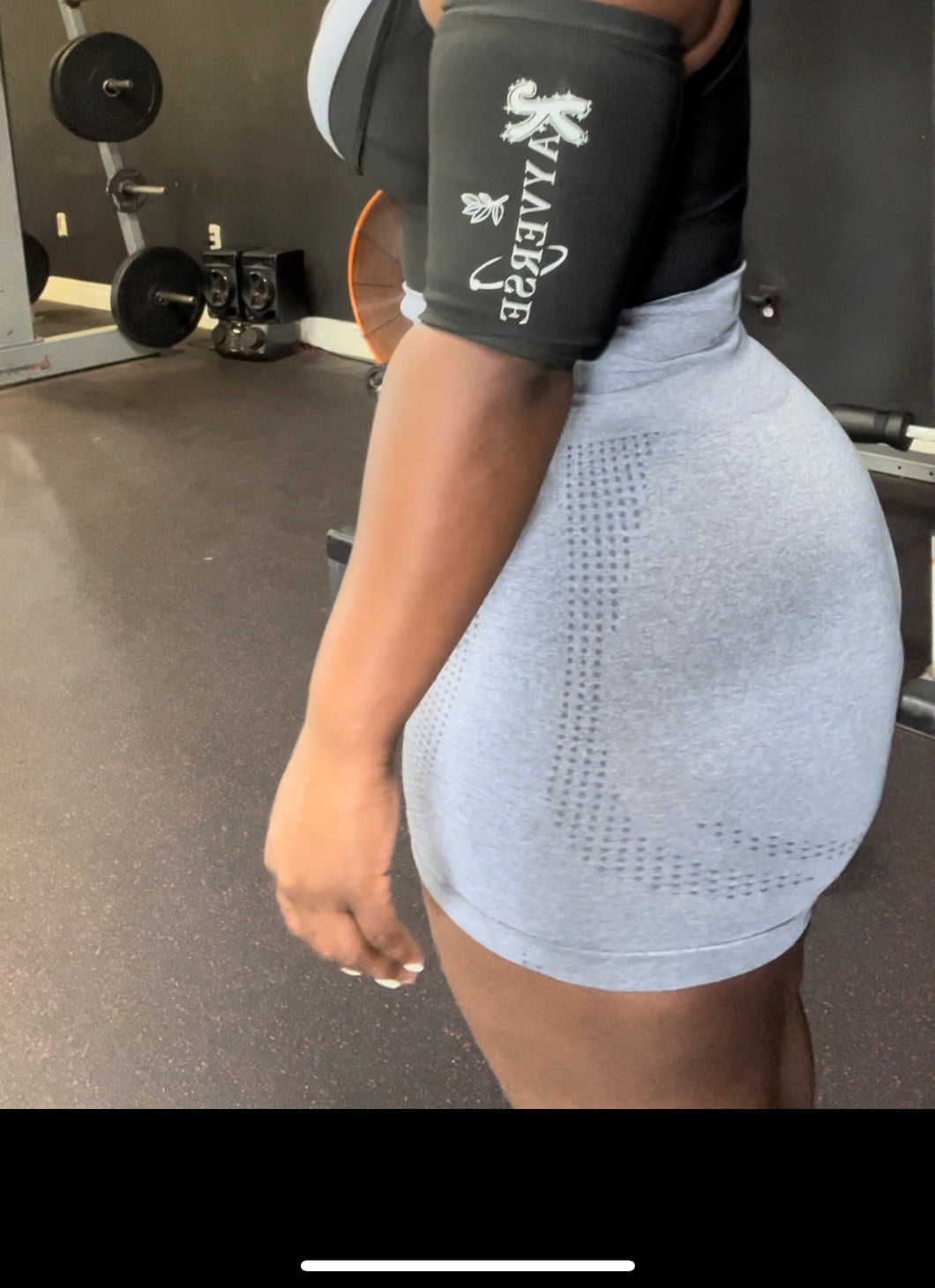 Kayverse sauna tee and Kayverse sauna arm band